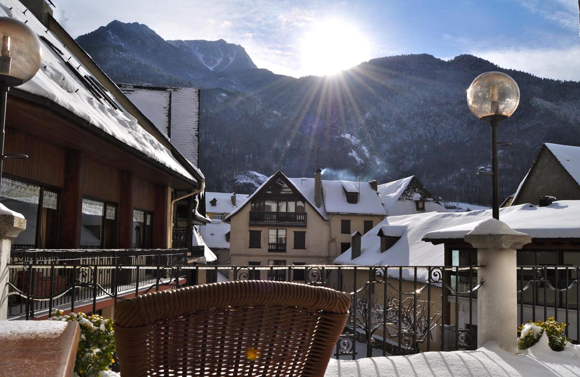 Hosteria Catalana Bossost Luaran gambar