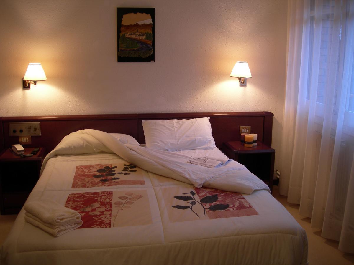 Hosteria Catalana Bossost Luaran gambar